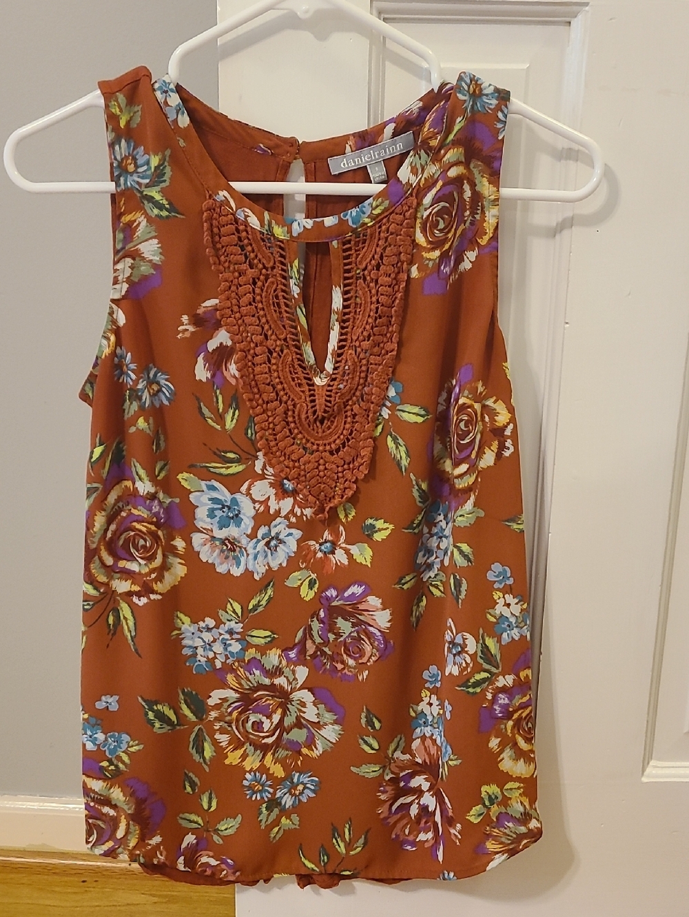 Daniel Rainn Quin Keyhole Crochet Blouse (Size Small) - Picture 7 of 10